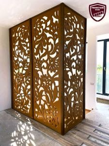 Balustradă perforată din MDF vopsit